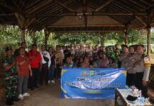 Polres Tangsel Gelar Jumat Curhat dan Peduli di Lahan Ketahanan Pangan Ciater Serpong