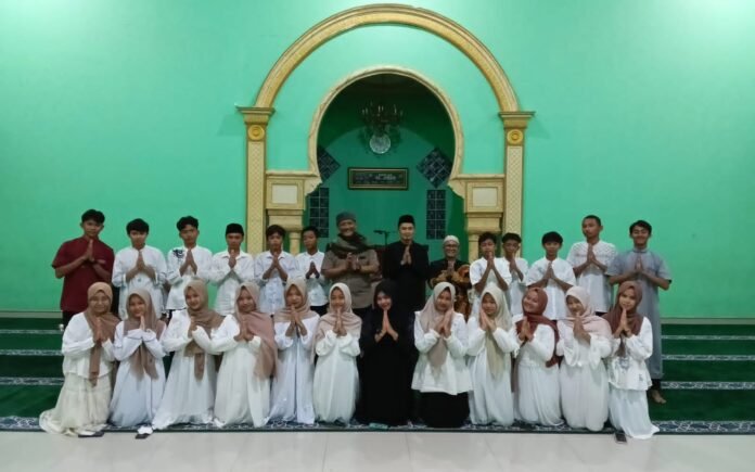 Kepala Desa Bagendit Hadiri Penutupan Pesantren Ramadan 1447 H di Masjid Al-Jihad
