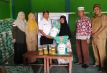 Peratin Pekon Sukananti Salurkan Bantuan Cadangan Pangan Pemerintah kepada Ratusan Keluarga Penerima Manfaat